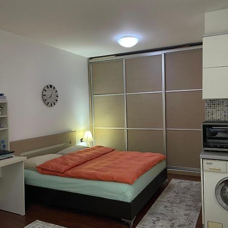 Sky Center Apartment Тирана Екстер'єр фото