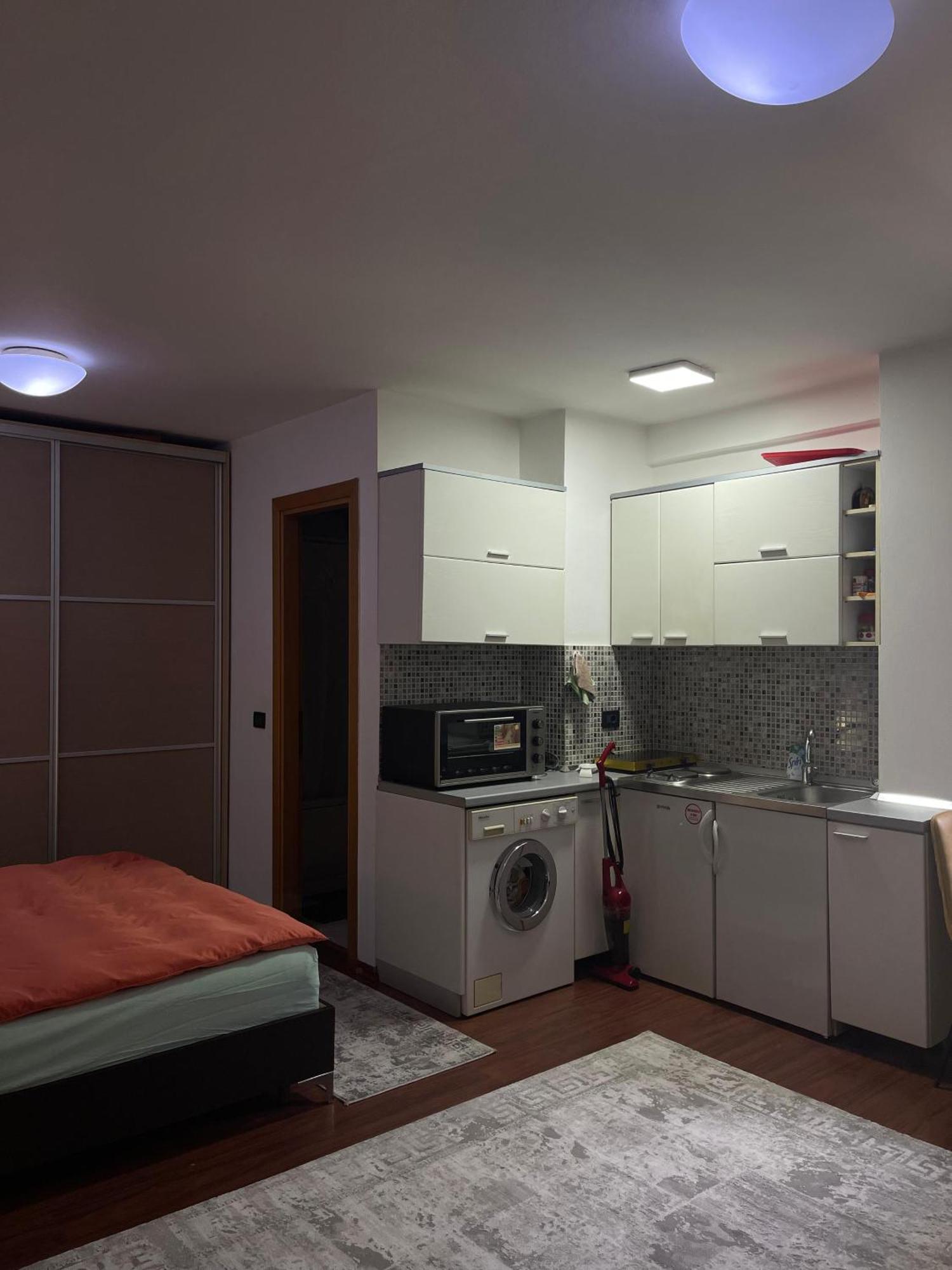 Sky Center Apartment Тирана Екстер'єр фото